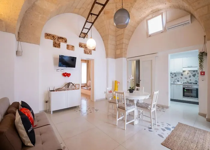 Petra Domus Private